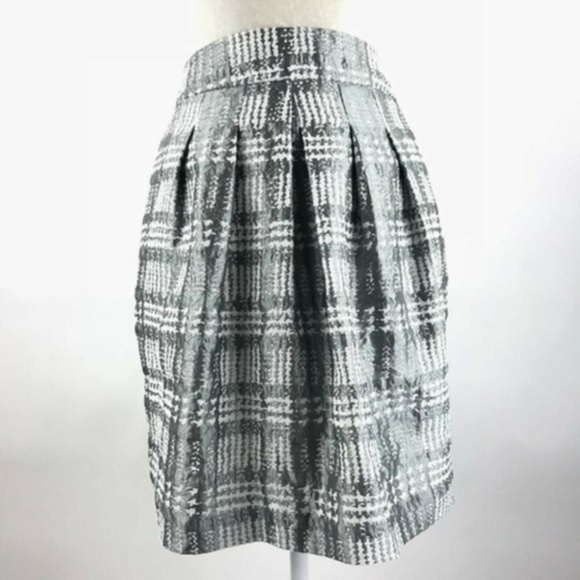 The Limited Women’s Small Silver White Plaid Pleated Mini Skirt S Holiday - Picture 1 of 8